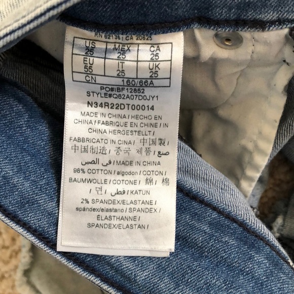 Guess/Shorts/Small - Picture 6 of 6